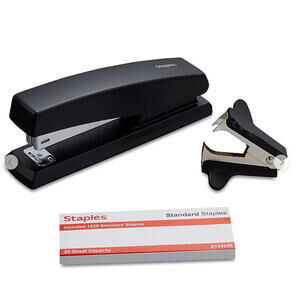 Staples Combo Pack Desktop Stapler/Black/20Sheet Capacity/Staples Included